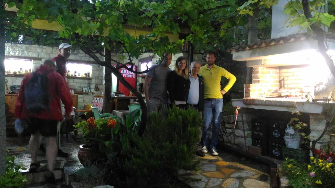 & Lorenc Affittacamere Berat